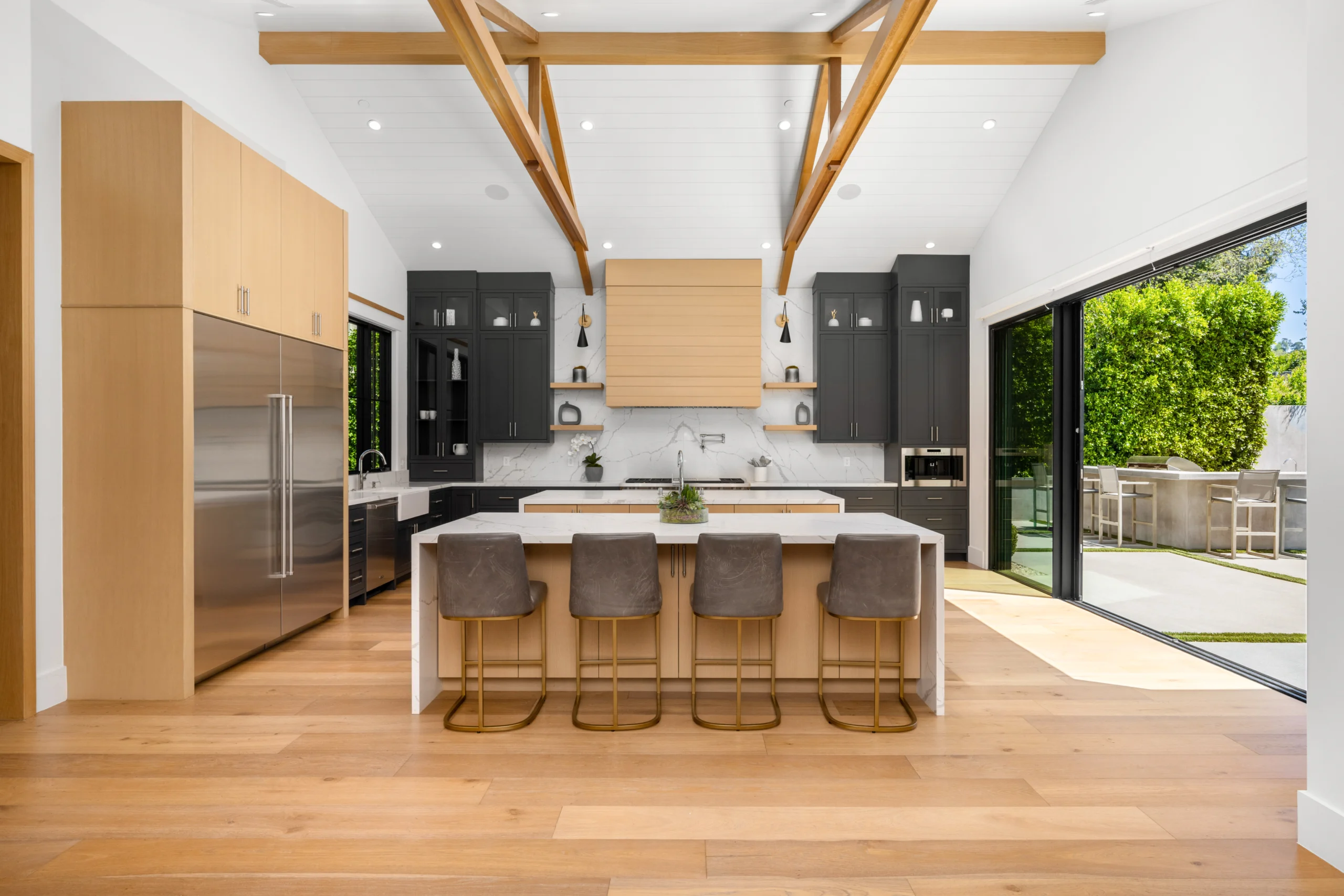 Why a Modern Kitchen is the Heart of Today’s Home