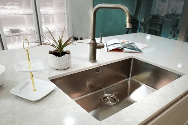 stainless steel kitchen sink